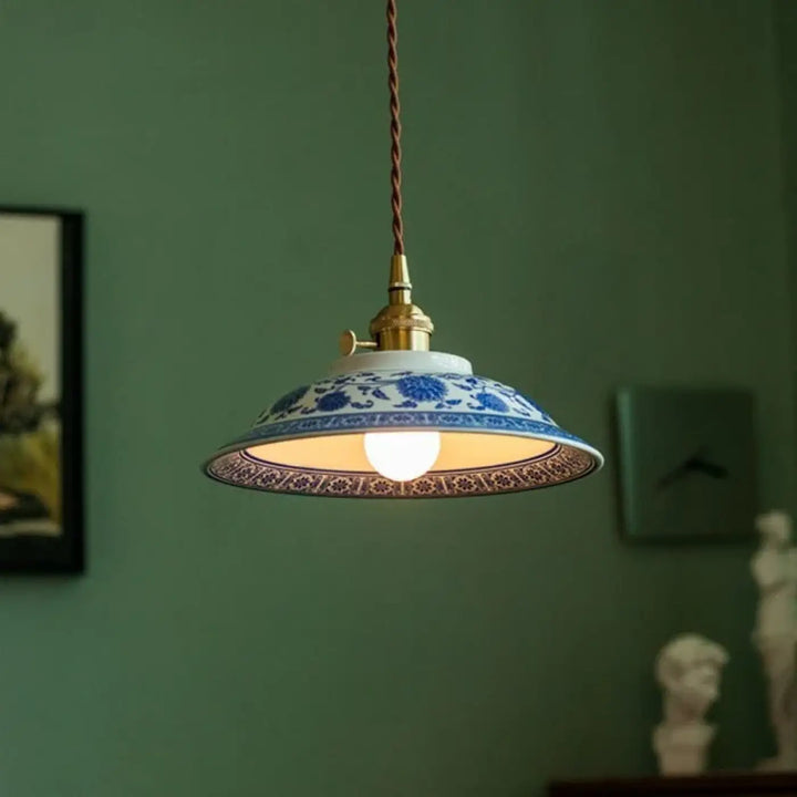 Suspension luminaire vintage en céramique bleue style raffiné