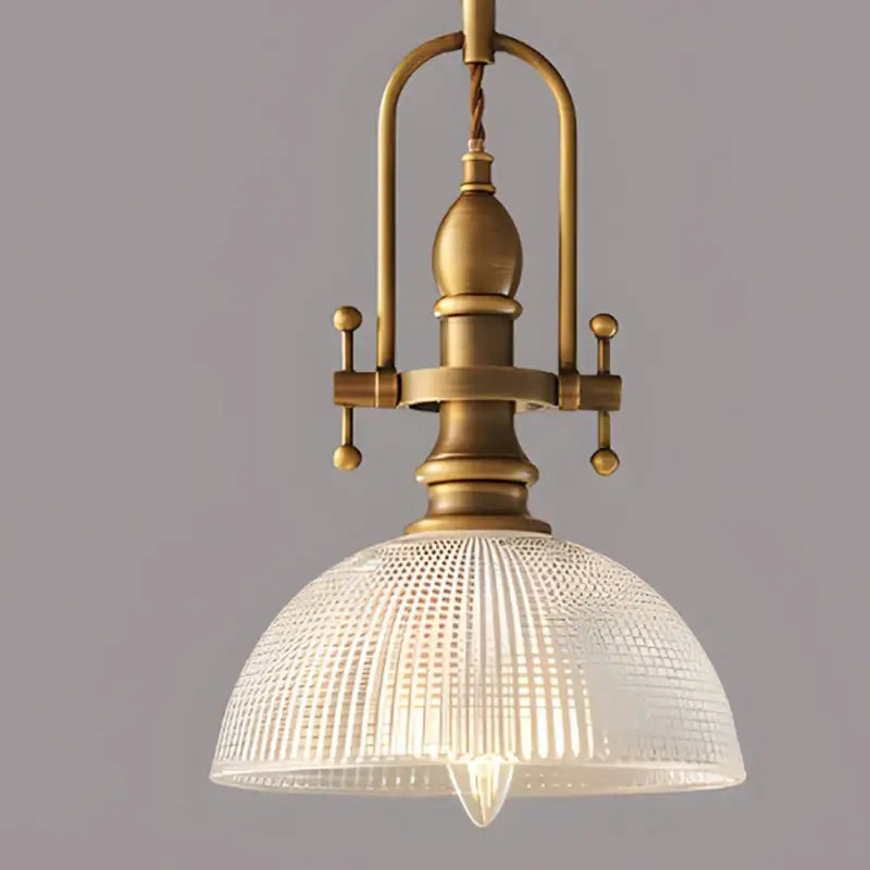 Suspension luminaire vintage en laiton doré et verre strié raffiné