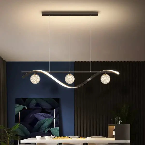 Suspension moderne à vague métallique et boules lumineuses

