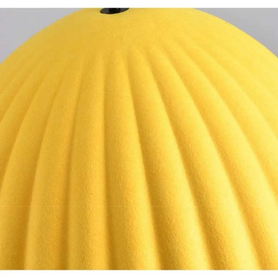 Suspension moderne en feutre côtelé style nordique