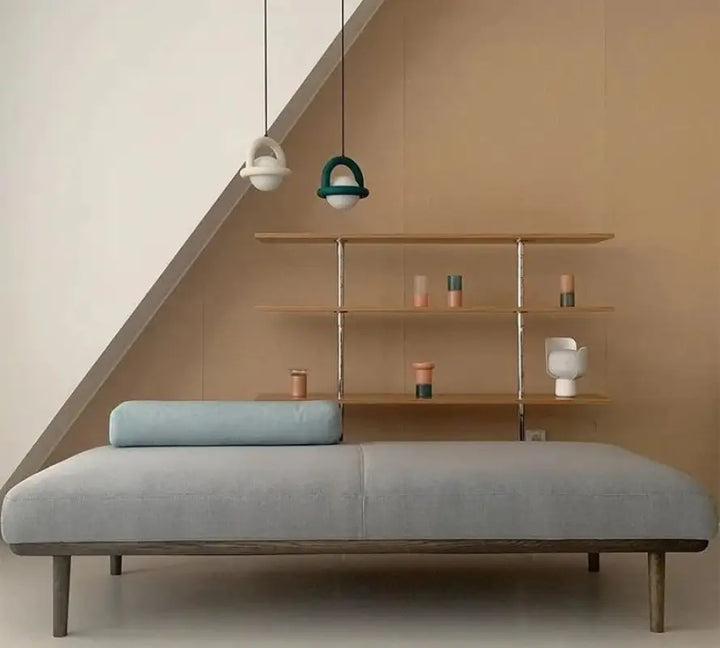 Suspension Moderne Globe LED et Anneau Coloré Design Ludique et Chic