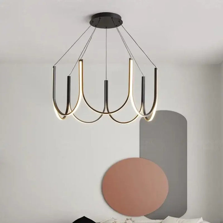 Suspension Moderne Noire Et Dorée En Forme D’Arche Lumineuse