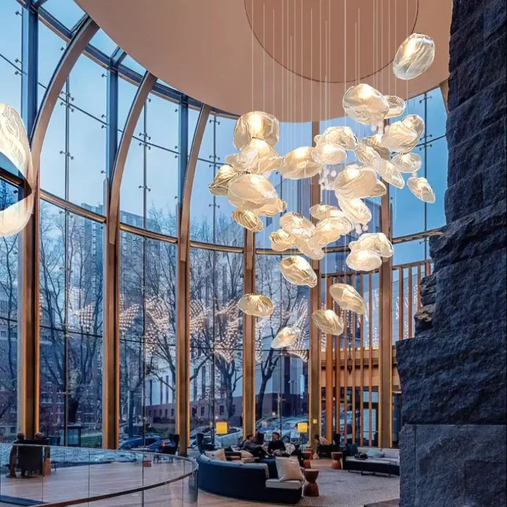 Suspension Nuage Design Sculptural En Verre Transparent Élégant