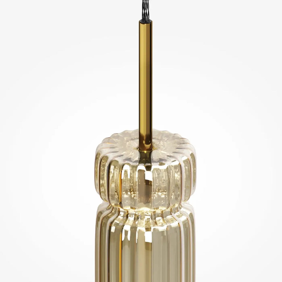 Suspension ordo verre teinté dorée avec pendentif en verre strié et tige métallique élégante pour suspension ordo led