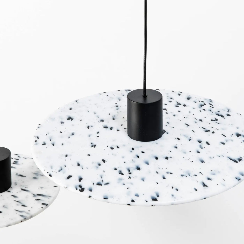 Suspension Confetti dans un intérieur