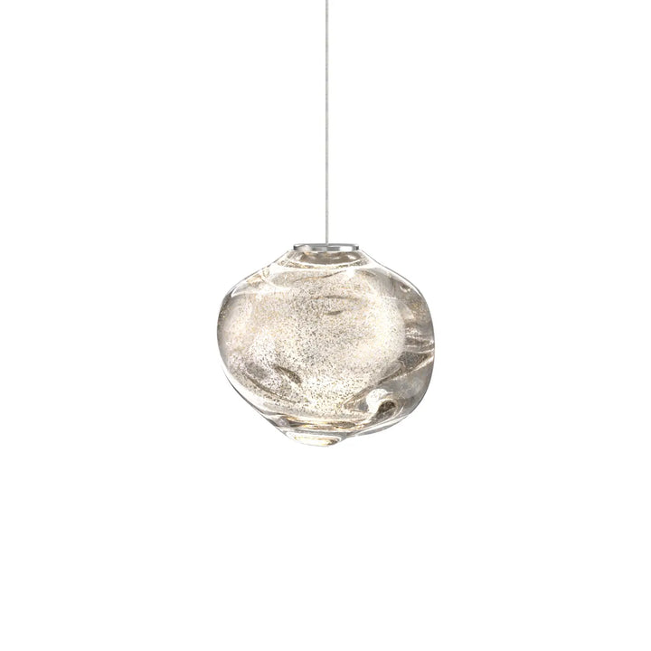 Suspension raw en verre soufflé clair avec surface texturée bulles et accents métalliques argentés de la collection raw
