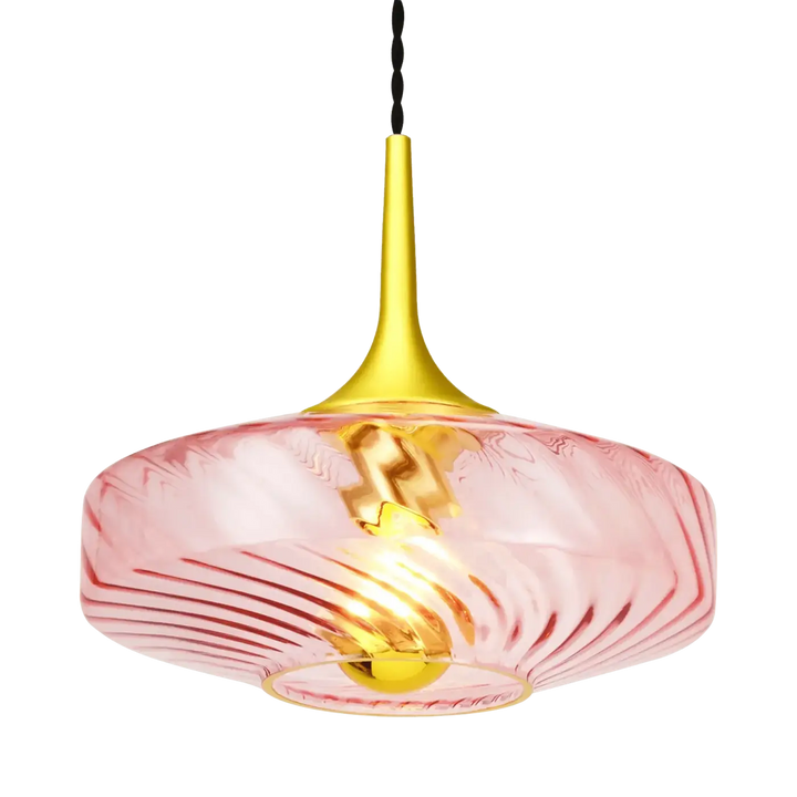 Suspension roxanne Ø20 en verre rose avec tige et base métal doré à motifs nervurés tourbillonnants