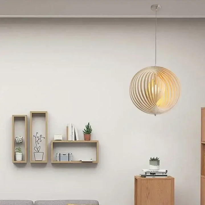 Suspension sphérique en bois ajouré style scandinave moderne

