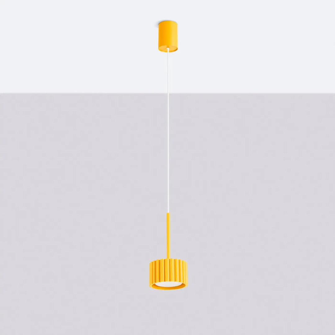 Suspension Aura jaune à spot cannelé, éteinte