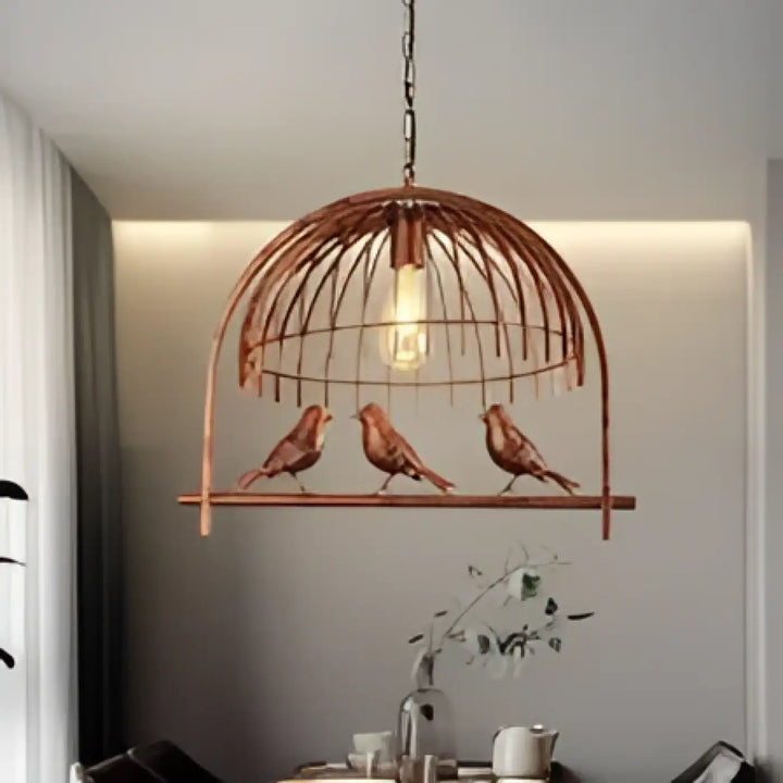 Suspension luminaire cuivre style cage avec trois perchoirs en bois et oiseaux volières anciennes cage à oiseaux