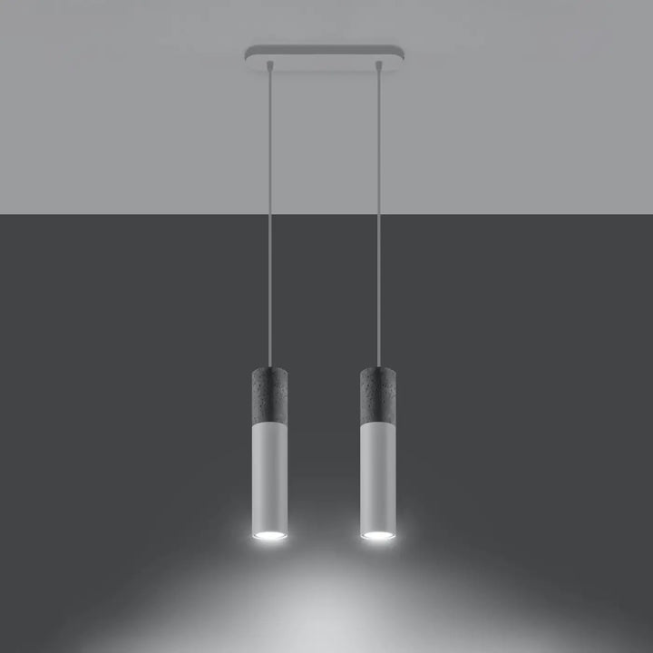 Suspension Borgio tube en acier blanc et béton gris, allumée