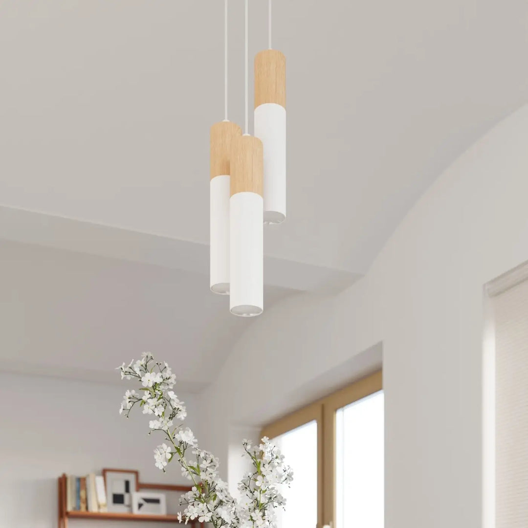 Suspensions Pablo à tubes en acier blanc et manchon en bois, vues de près