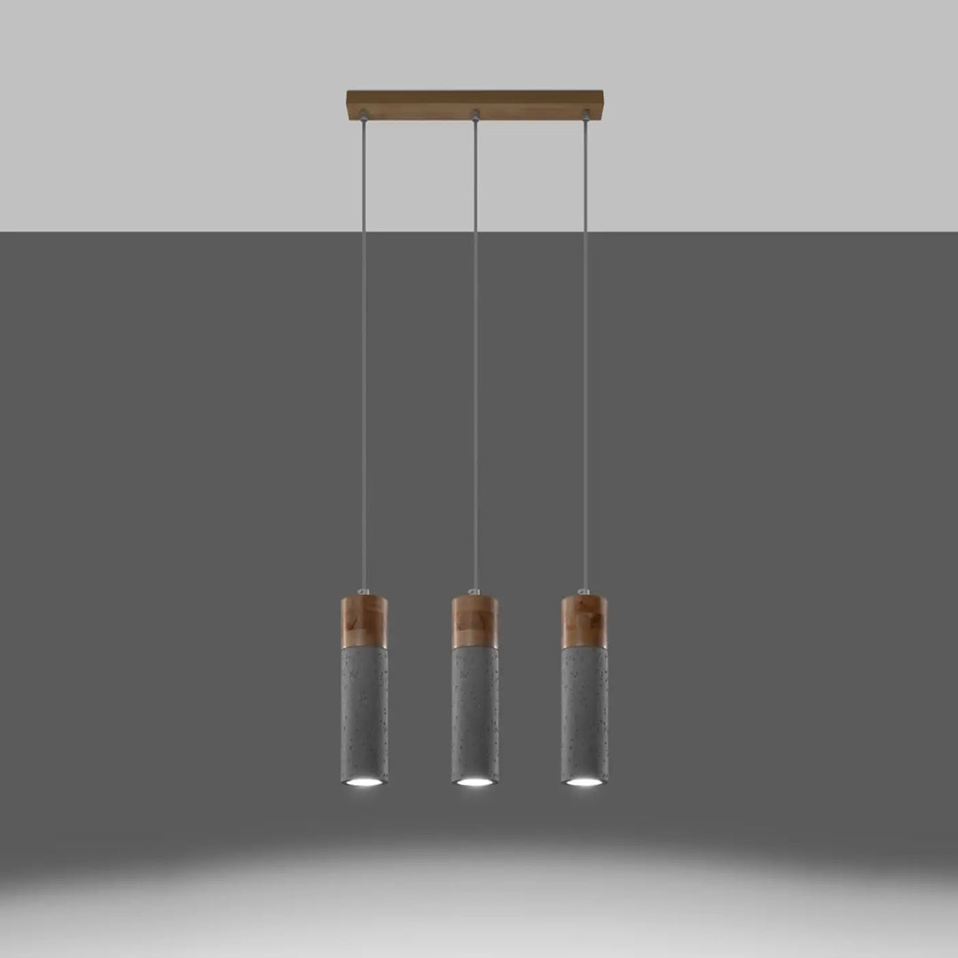 Suspension Zane en béton gris et bois naturel, allumée