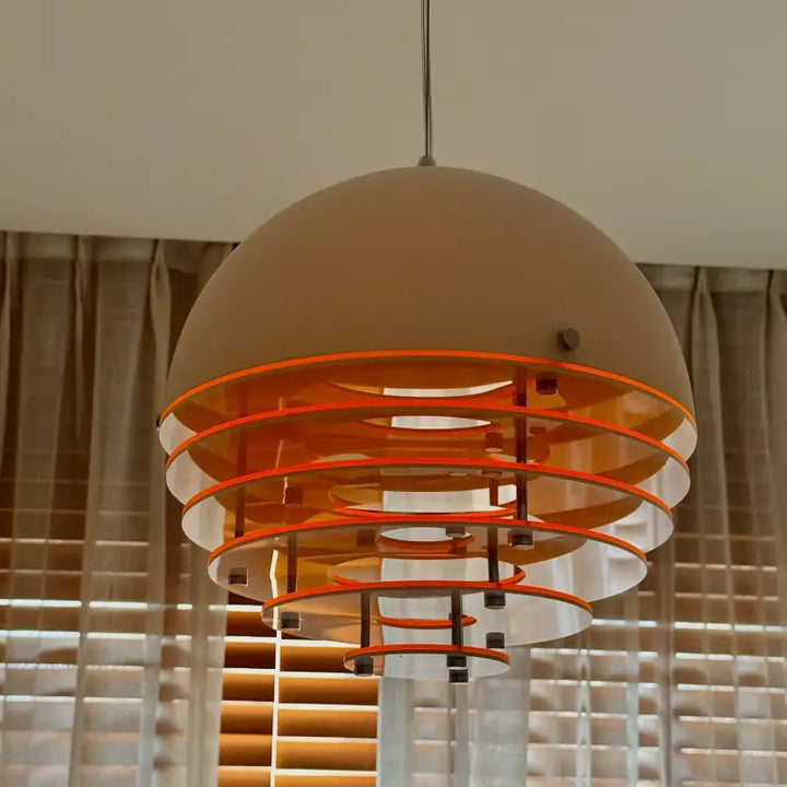 Suspension vintage orange demi-sphère design rétro lumineux

