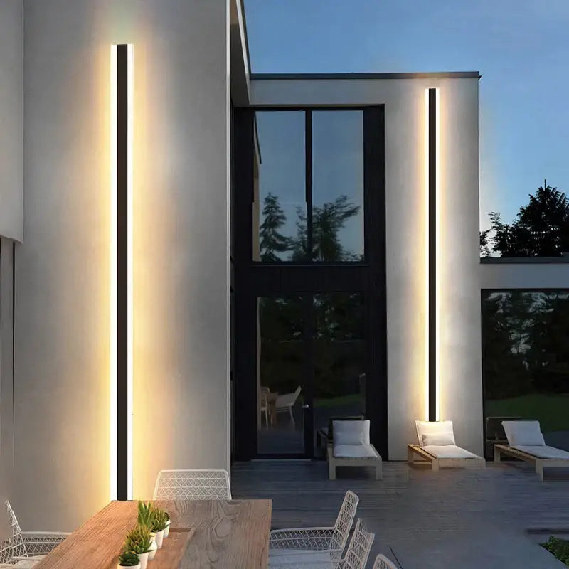 Très Grande Applique Murale Extérieure LED Pour Villa