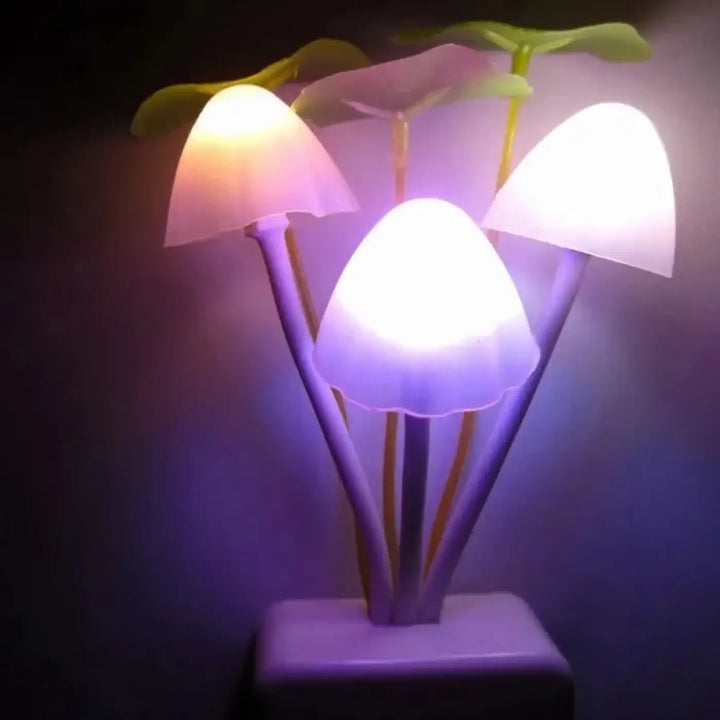 Veilleuse champignon led violette avec chapeaux lumineux et feuilles vertes modèle vouni pour décoration intérieure