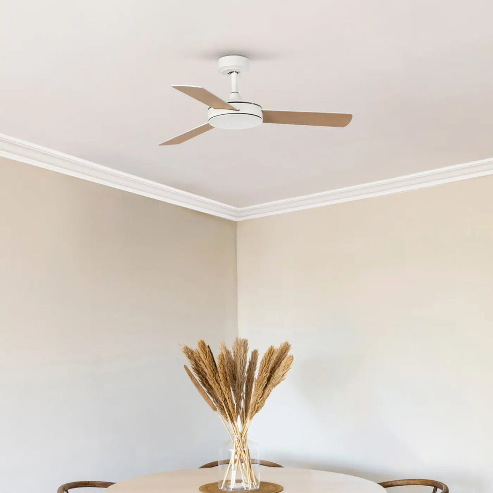 Ventilateur de plafond Mini Mallorca dans un intérieur
